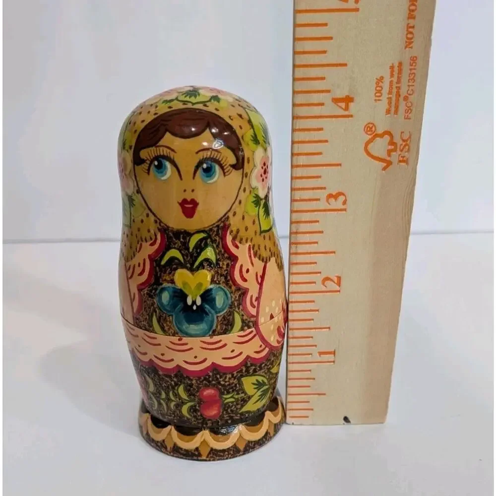 Vintage 1992 Russian Nesting Dolls 5pc Signed Smirnova Zagorsk USSR Matryoshka